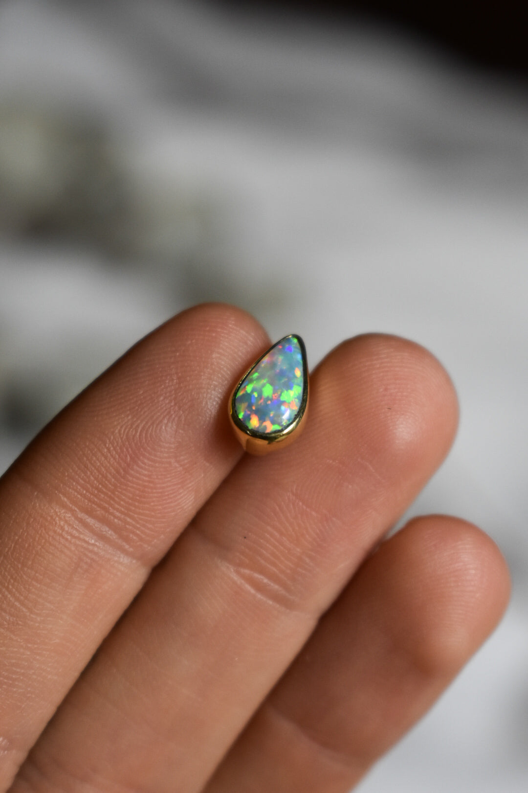 18k solid gold crystal opal pendant teardrop