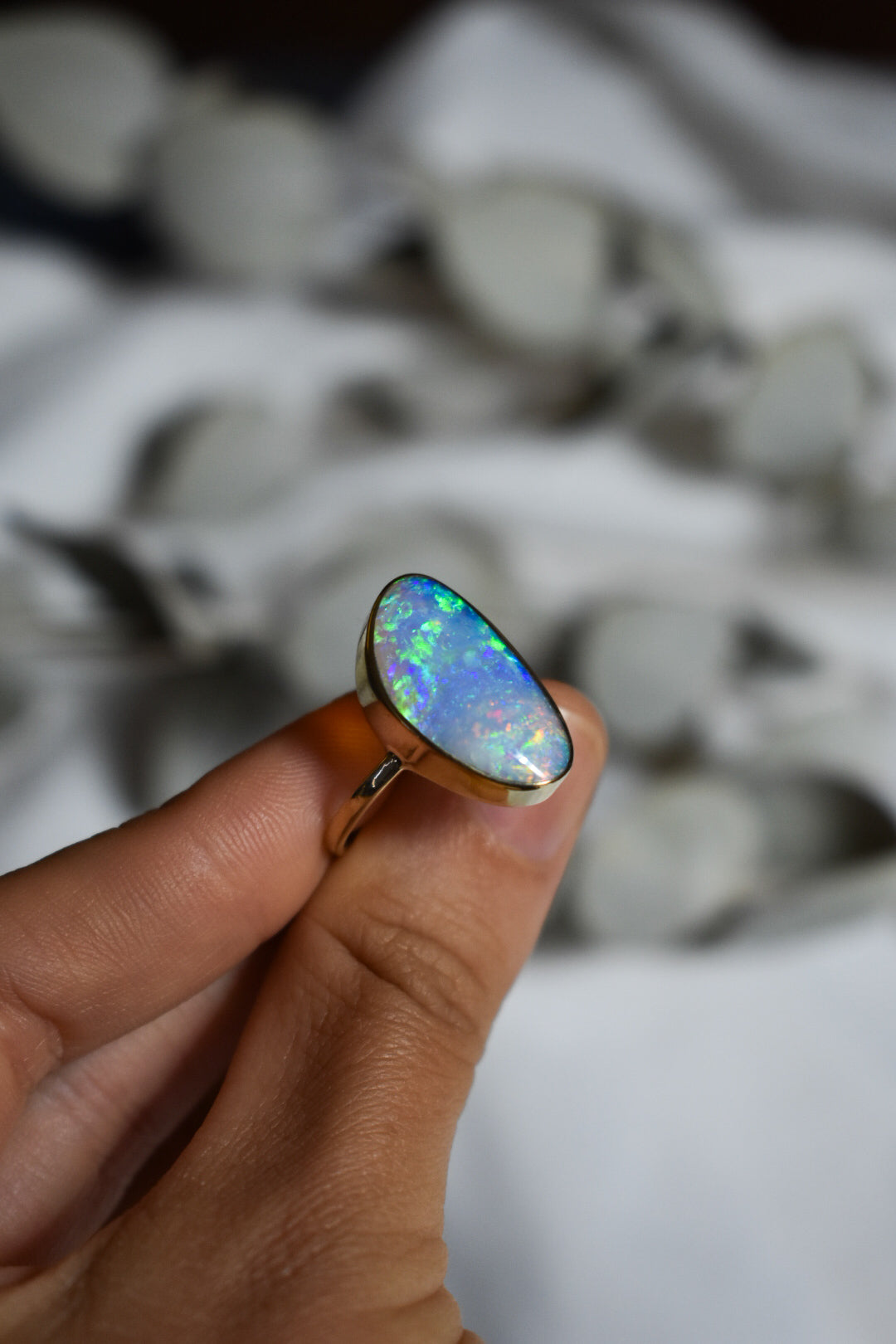 14K solid gold crystal Opal ring - size 10