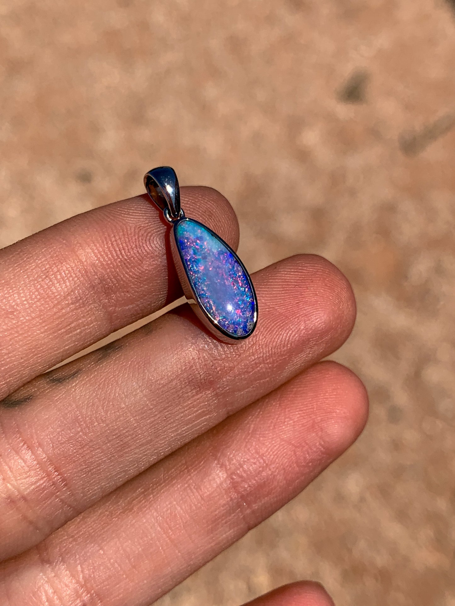 18k white gold Boulder Opal pendant