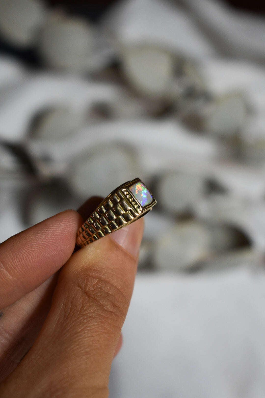 14K solid gold crystal Opal ring - size 9