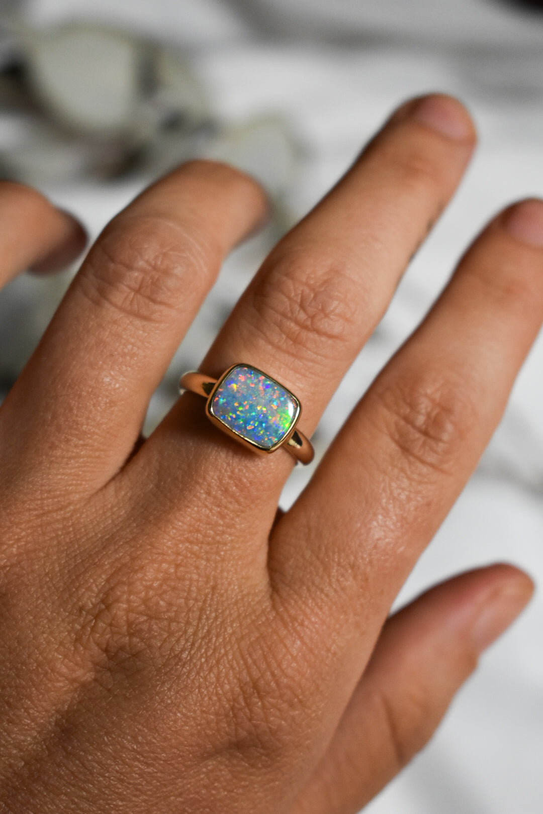 18K solid gold crystal Opal ring - size 7
