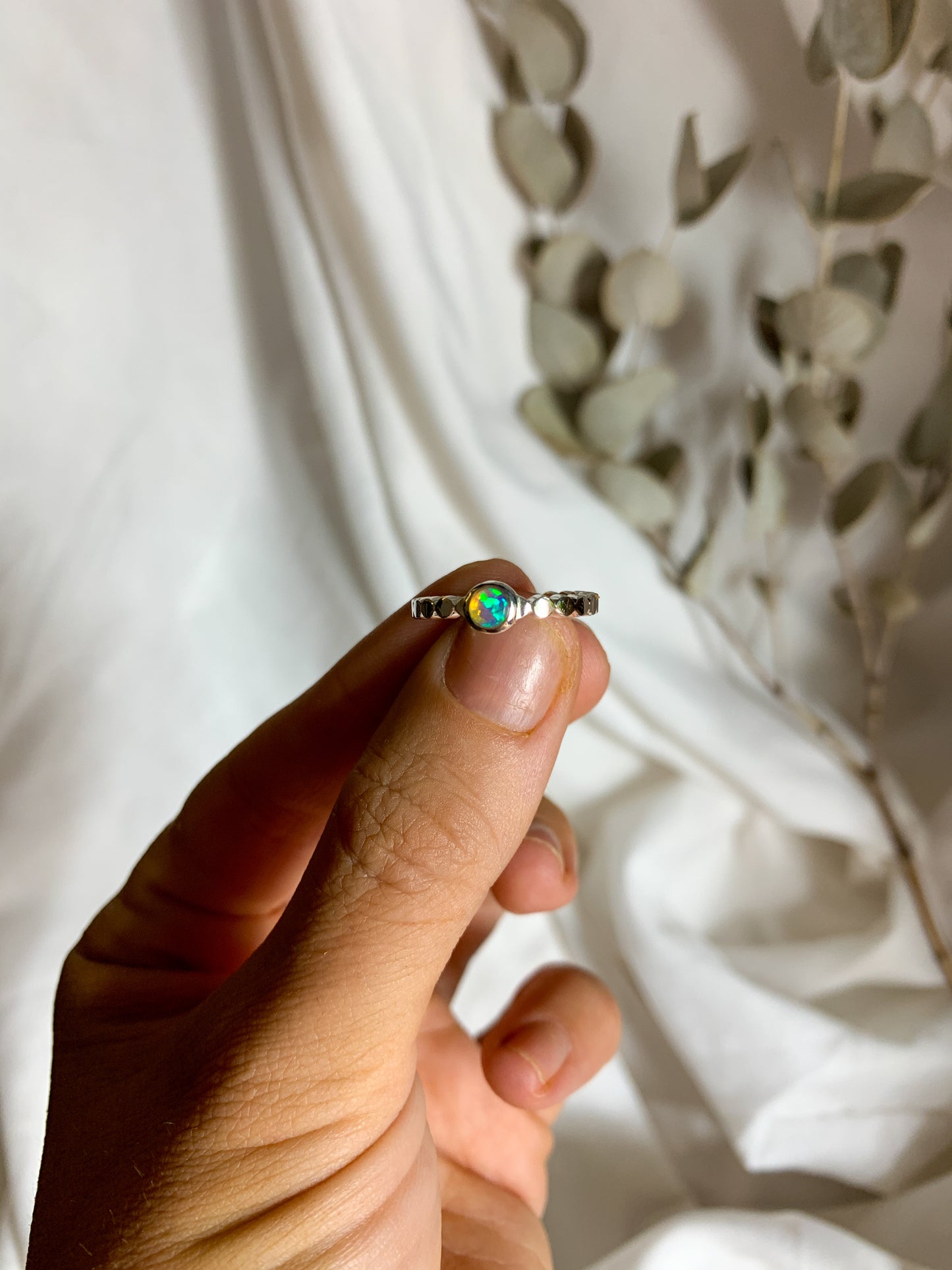 Opal with pressed beaded band - Size 5