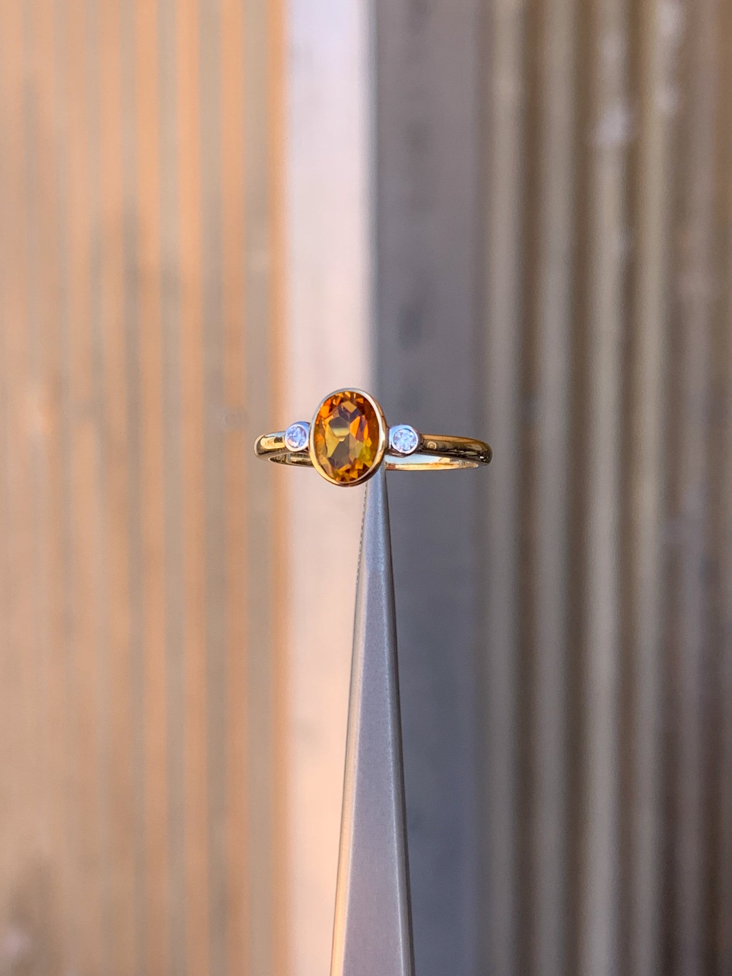 9k yellow gold Citrine & Diamonds - size 7