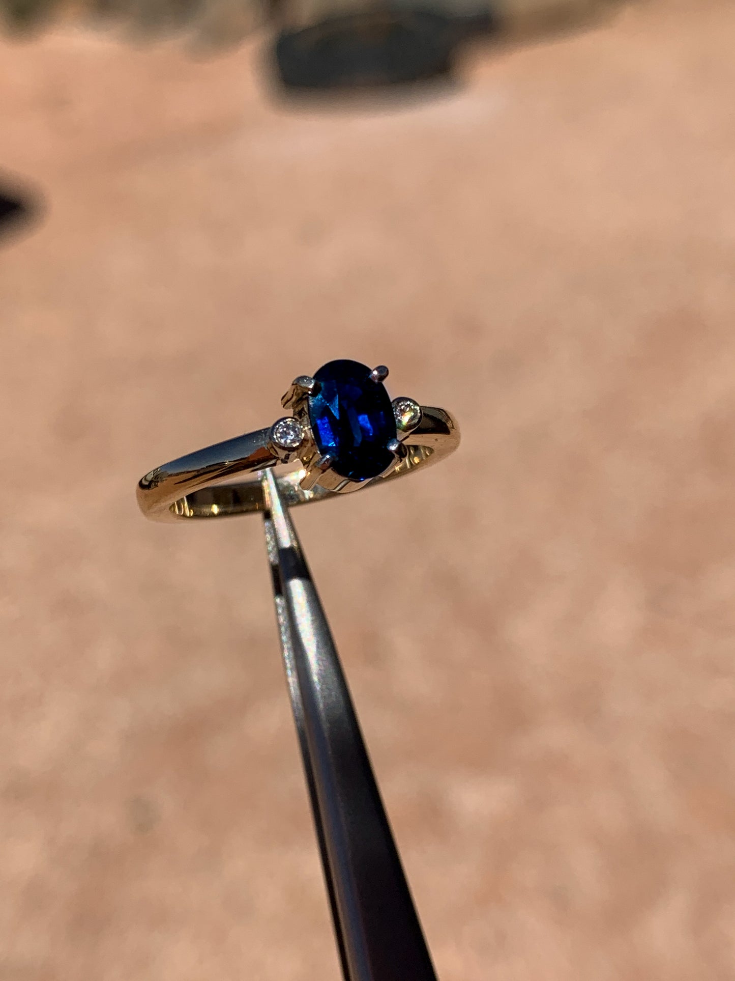 9k yellow gold Royal Blue Sapphire & Diamonds - size 8