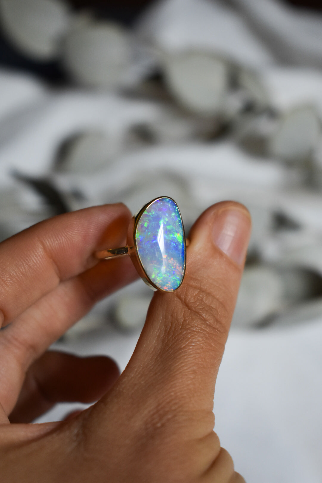 14K solid gold crystal Opal ring - size 10