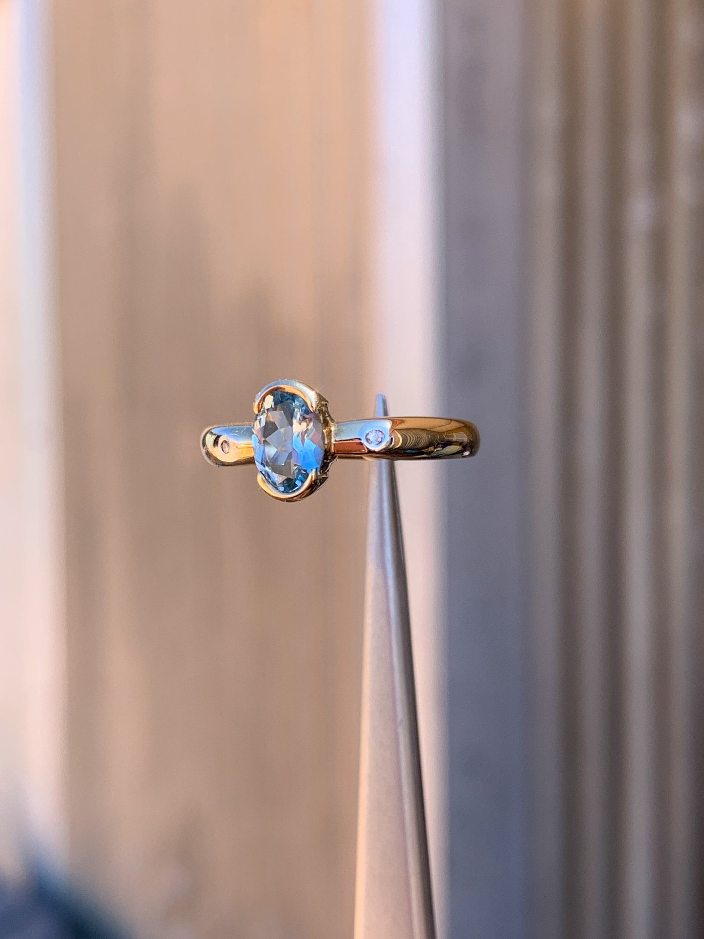 9k yellow gold Aquamarine & Diamonds - size 8