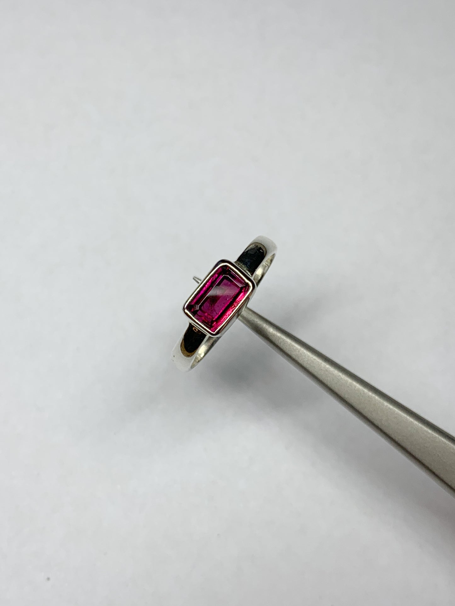 Rhodolite Garnet size 9