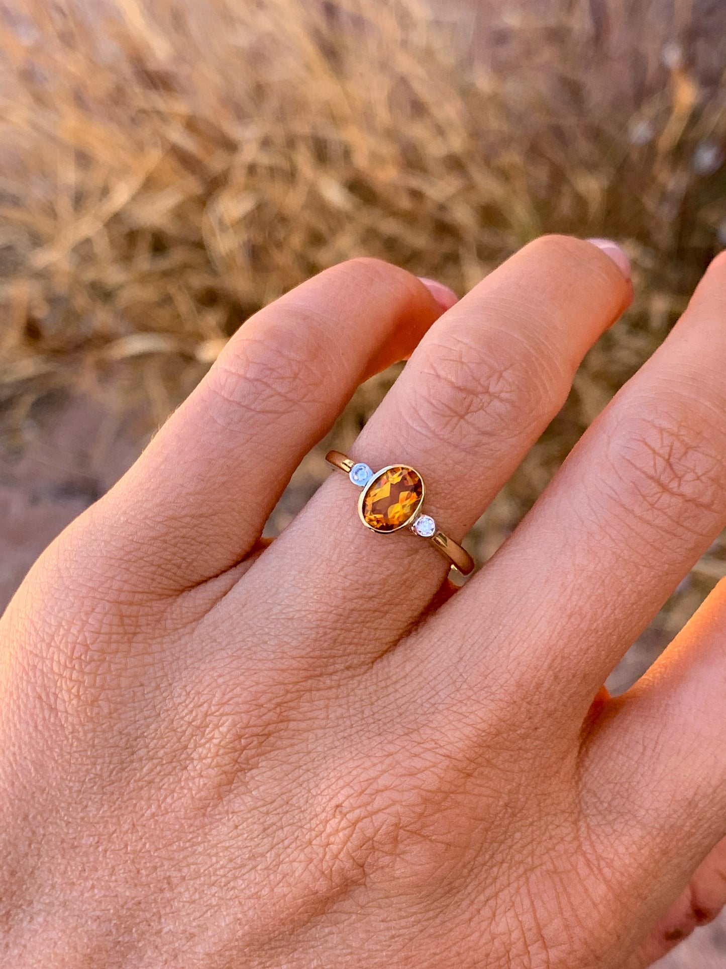 9k yellow gold Citrine & Diamonds - size 7