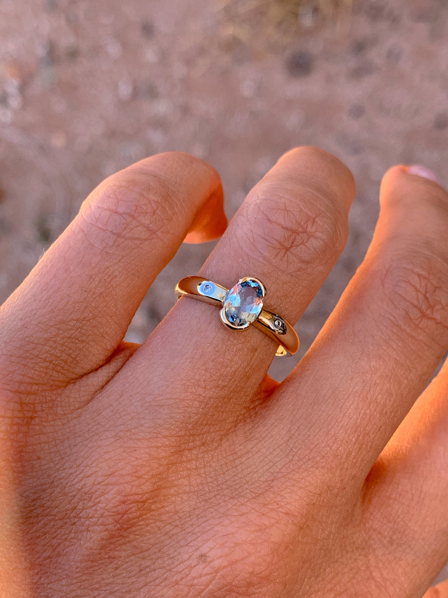 9k yellow gold Aquamarine & Diamonds - size 8