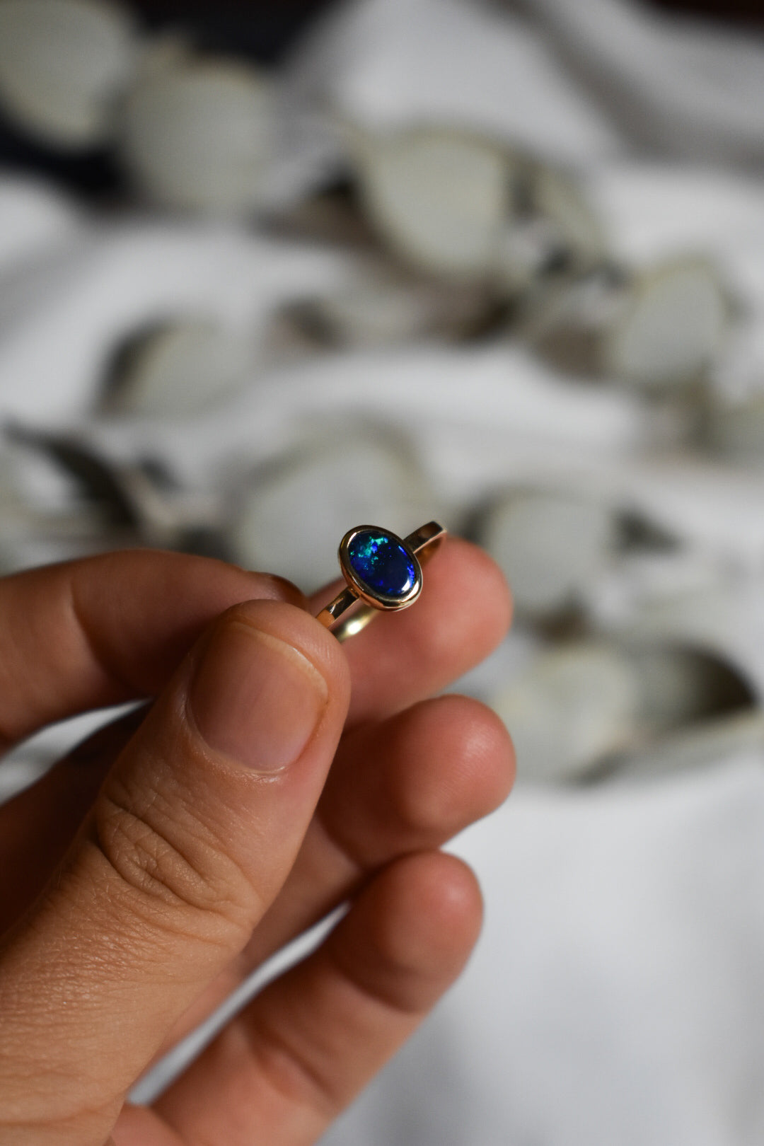 14K solid gold black Opal ring - size 8