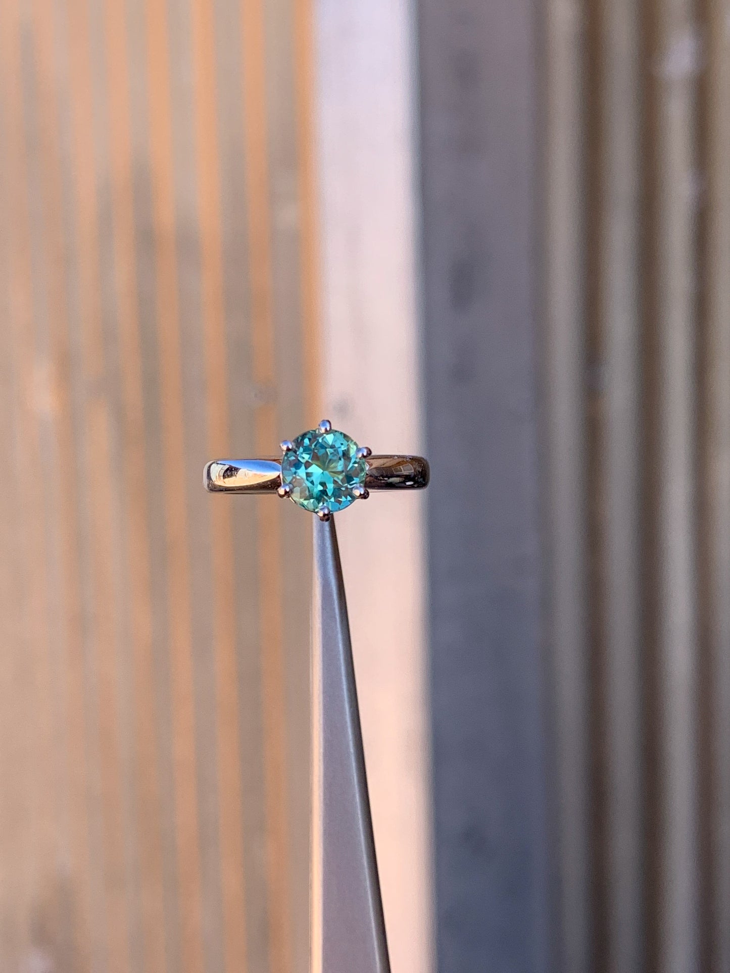 18k white gold Tourmaline - size 7