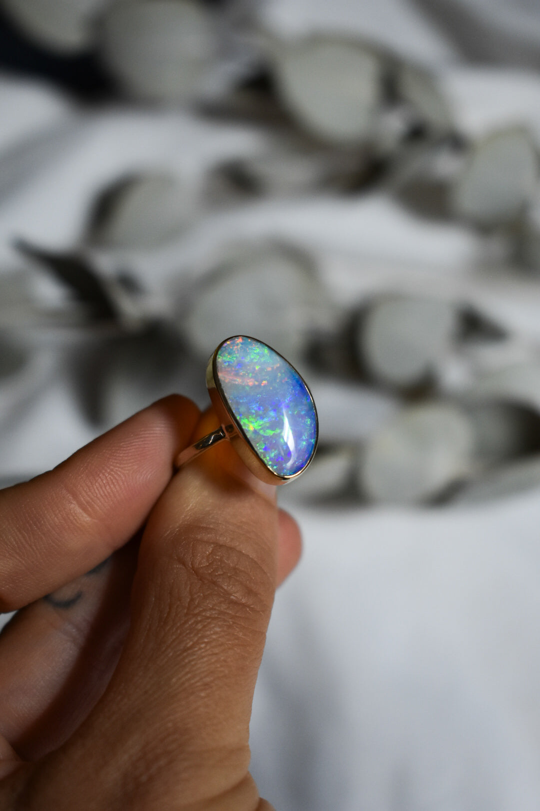 14K solid gold crystal Opal ring - size 10