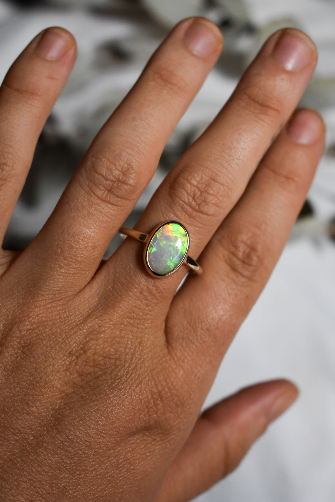 9K solid gold crystal Opal ring - size 9