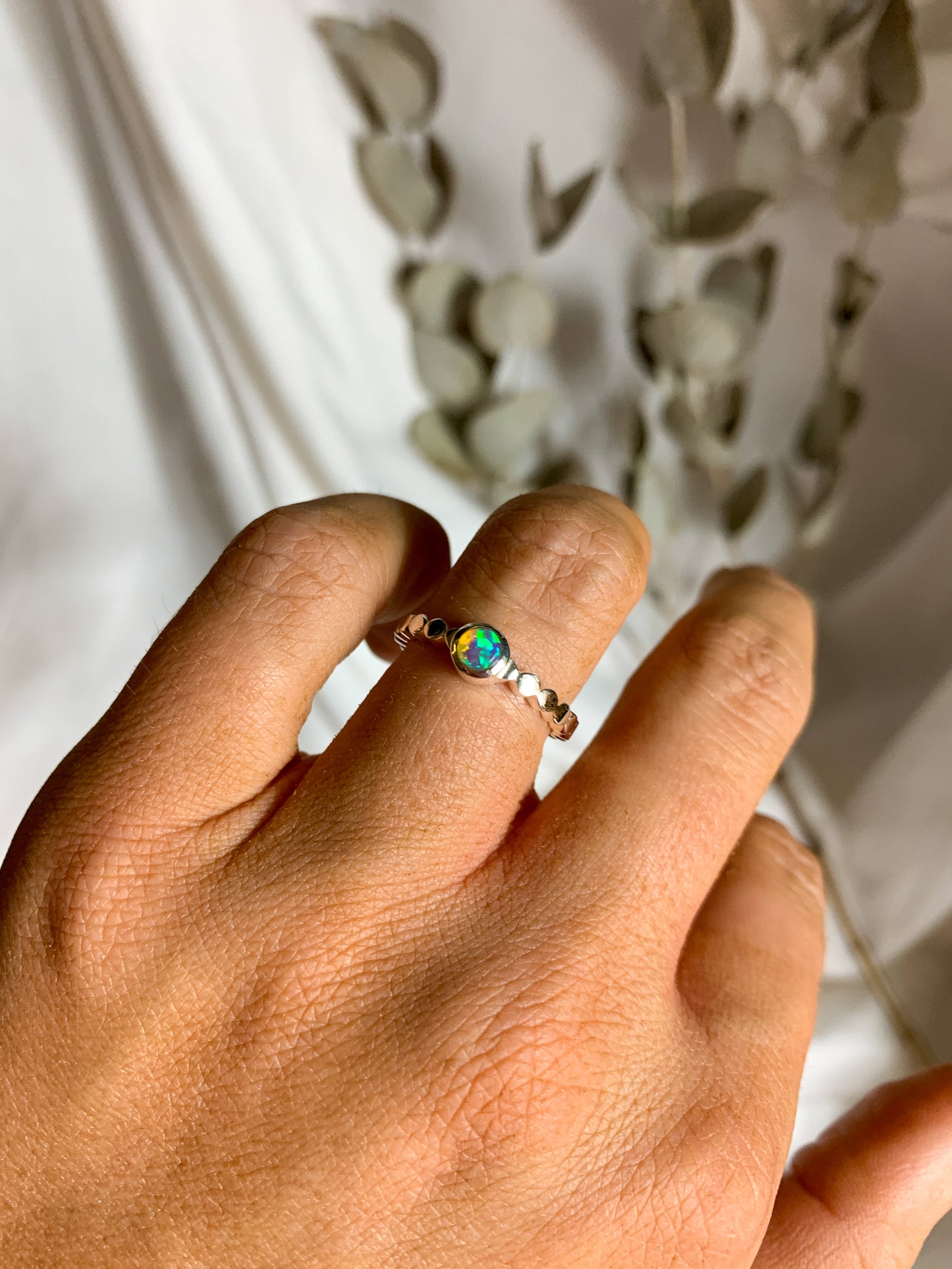 Opal with pressed beaded band - Size 5