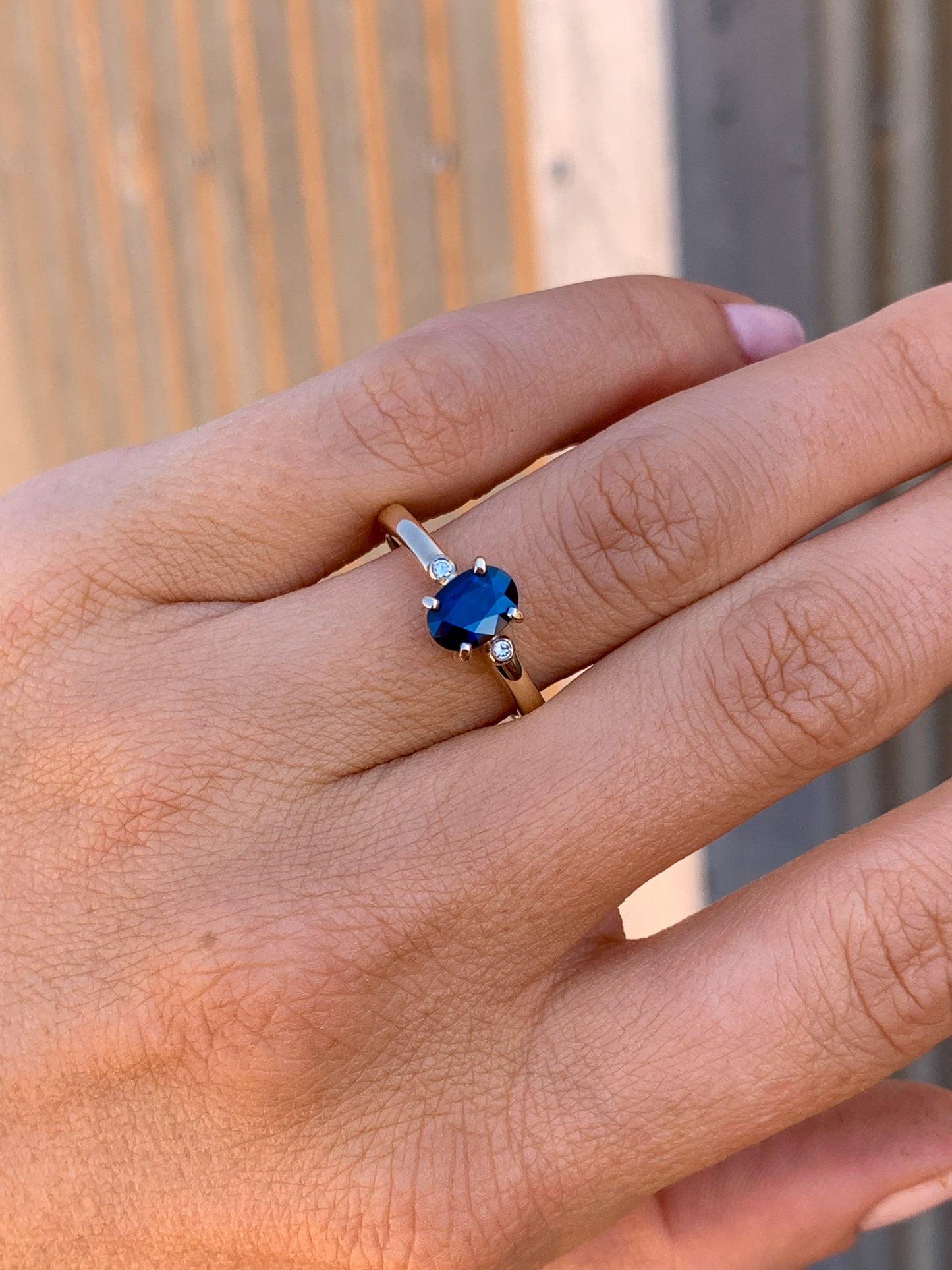 9k yellow gold Royal Blue Sapphire & Diamonds - size 8