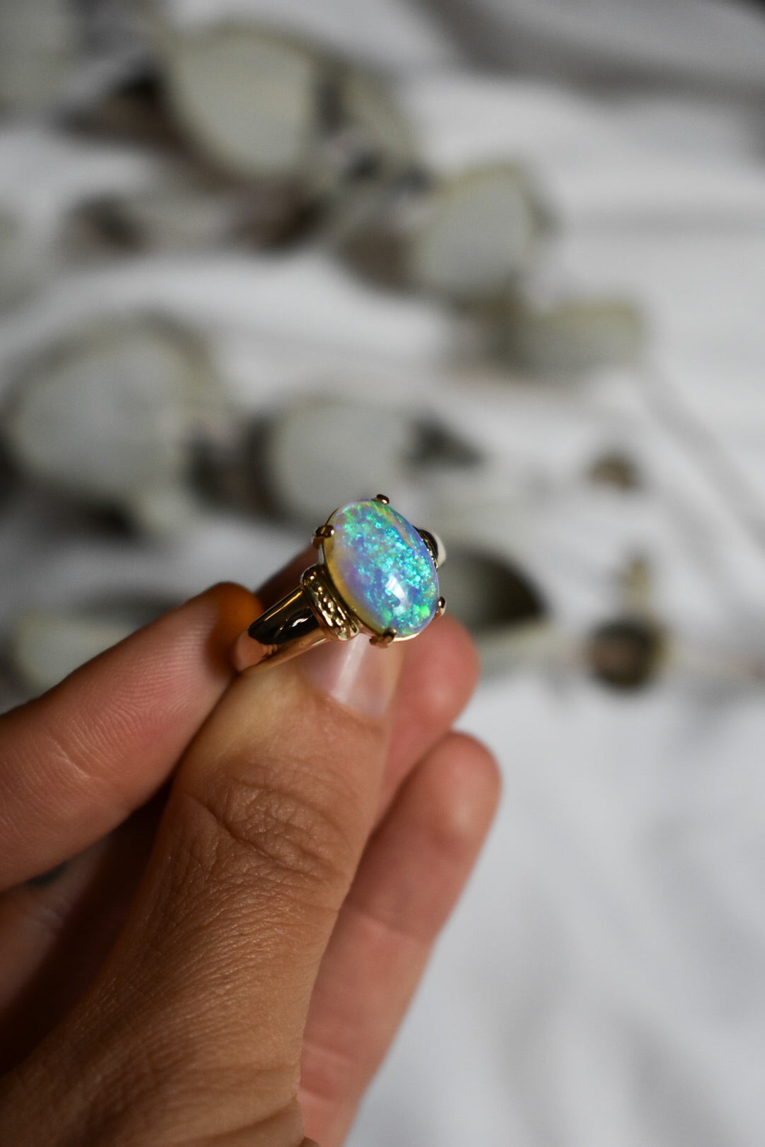 14K solid gold crystal Opal ring - size 10