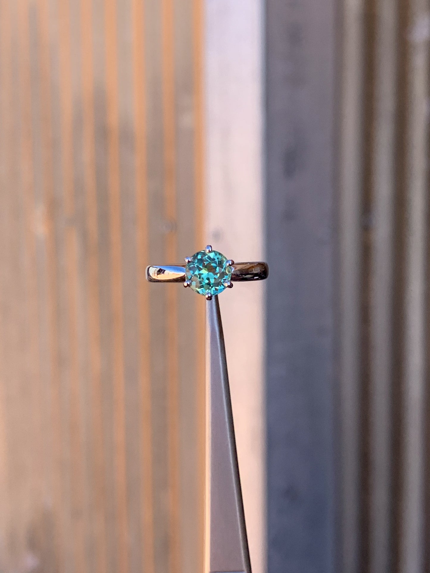 18k white gold Tourmaline - size 7