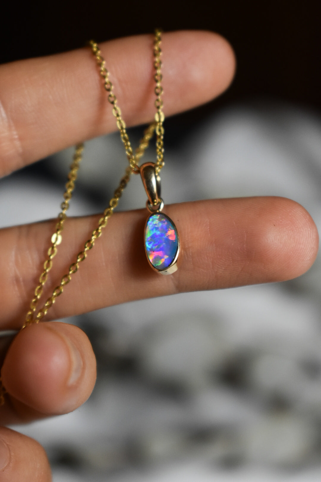 18k solid gold crystal opal pendant