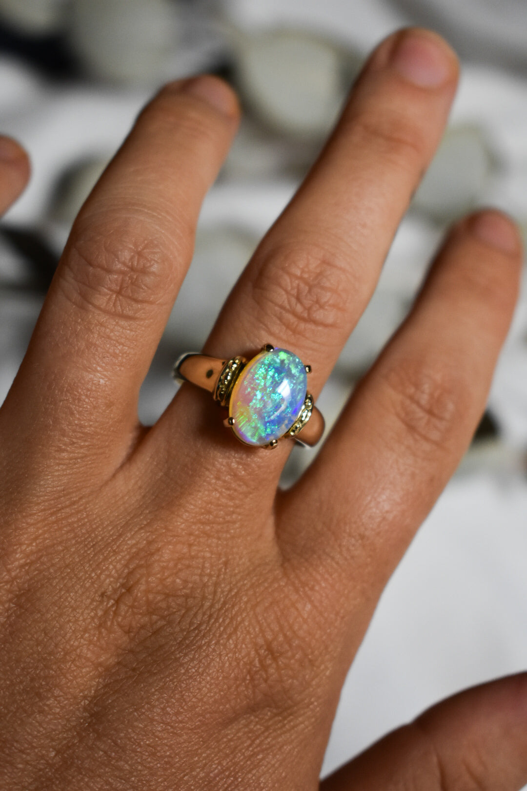 14K solid gold crystal Opal ring - size 10