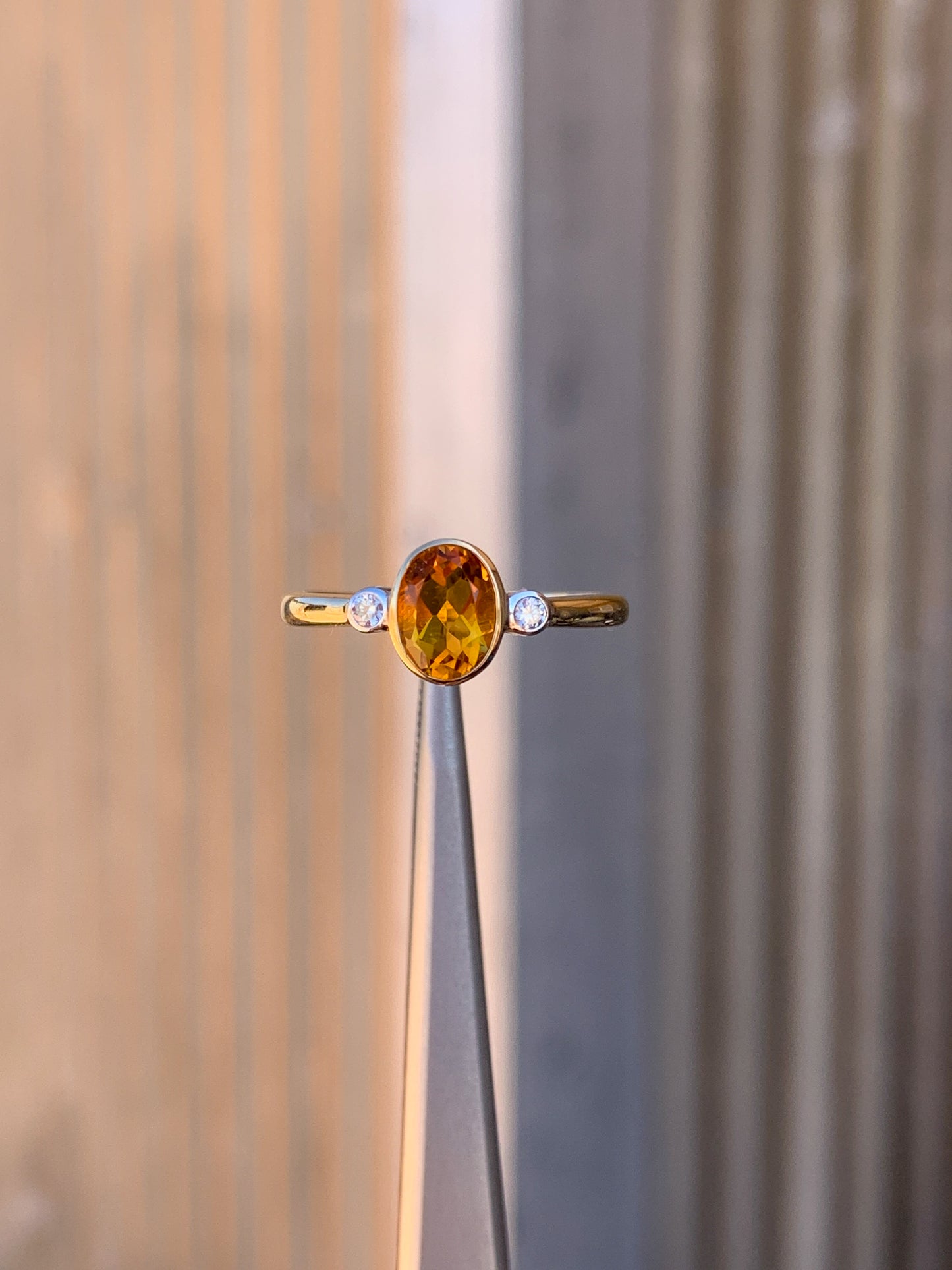 9k yellow gold Citrine & Diamonds - size 7