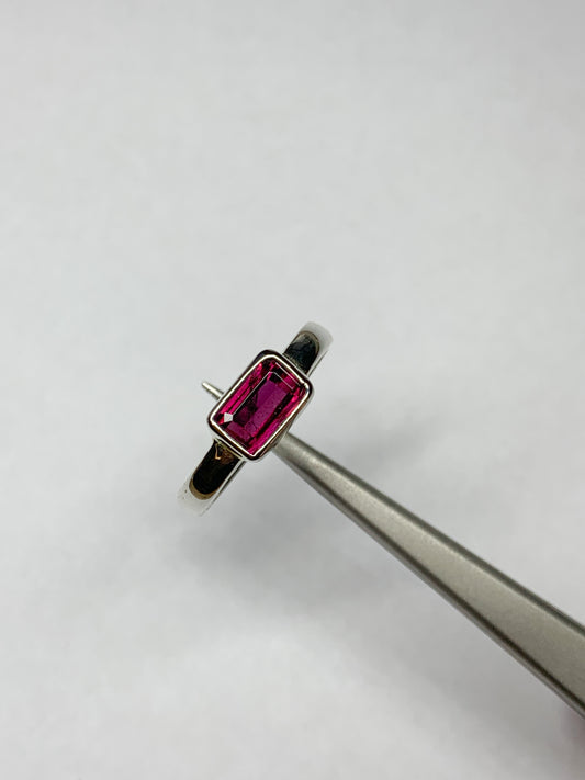 Rhodolite Garnet size 9