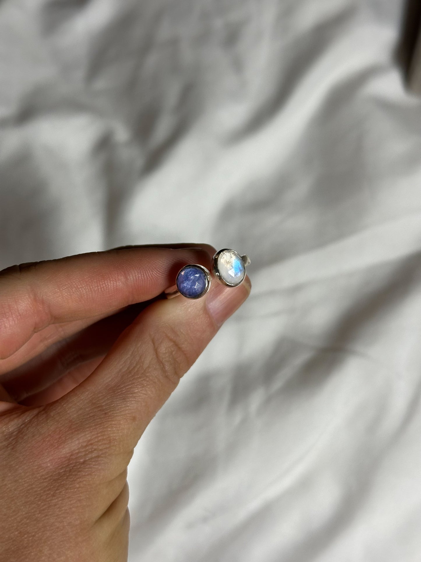 Tanzanite, Rainbow Moonstone | Size 9 - 10