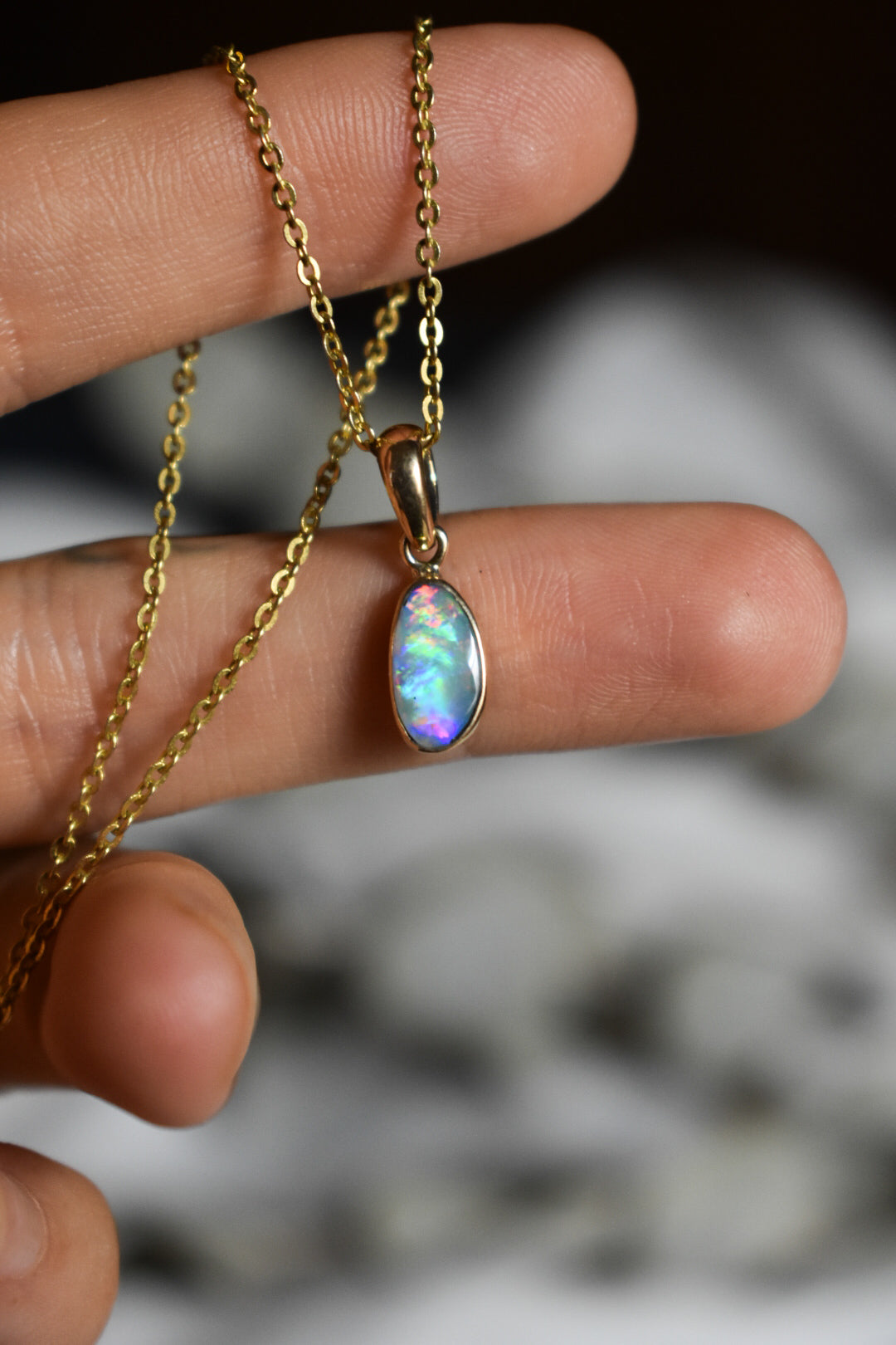 18k solid gold crystal opal pendant
