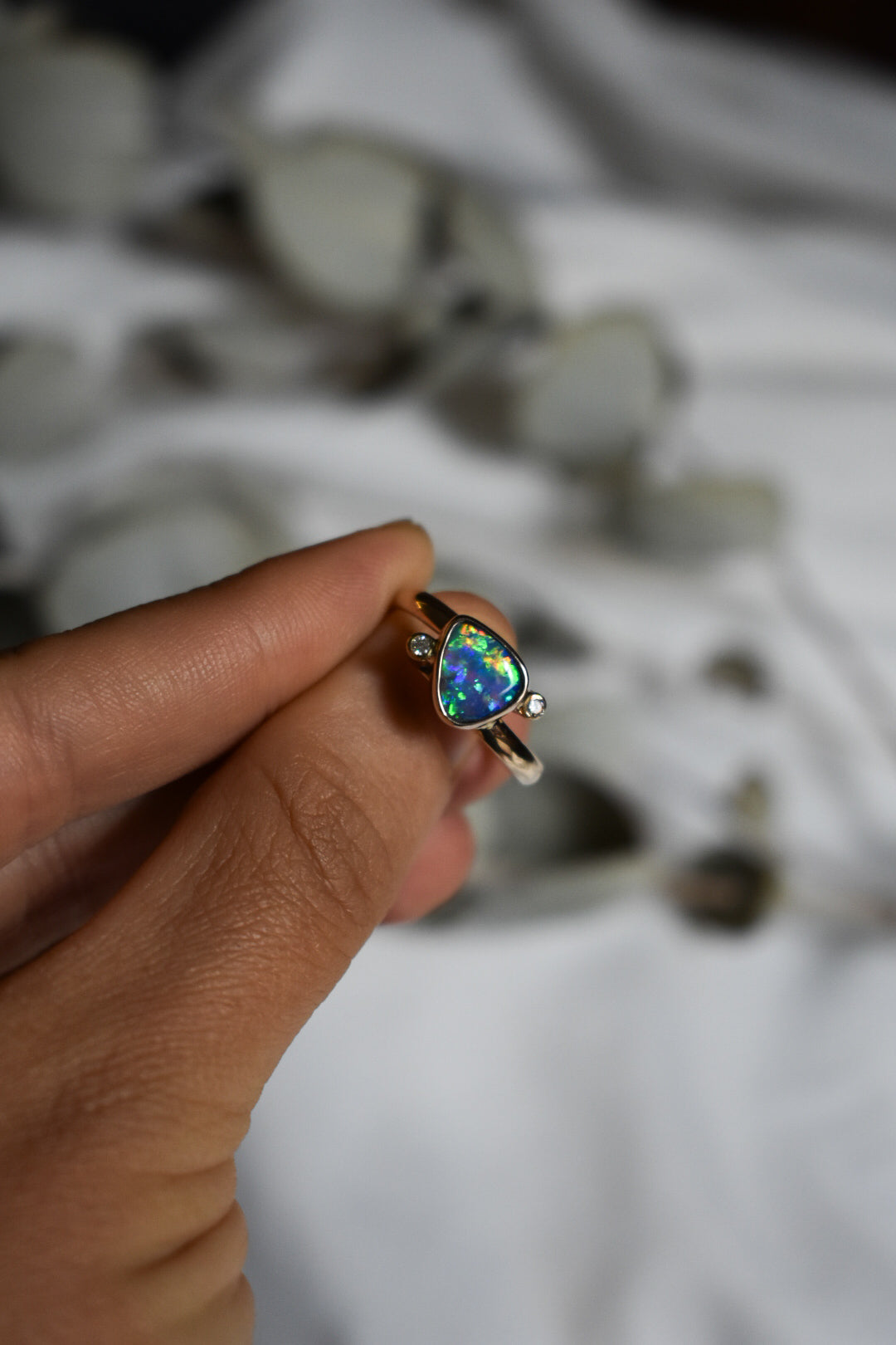 9K solid gold crystal Opal ring with diamonds - size 7