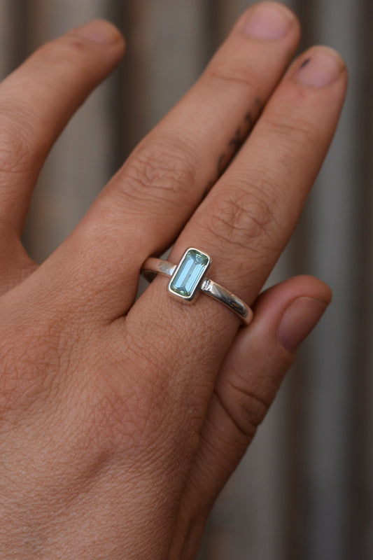 Blue/Green Tourmaline - size 10