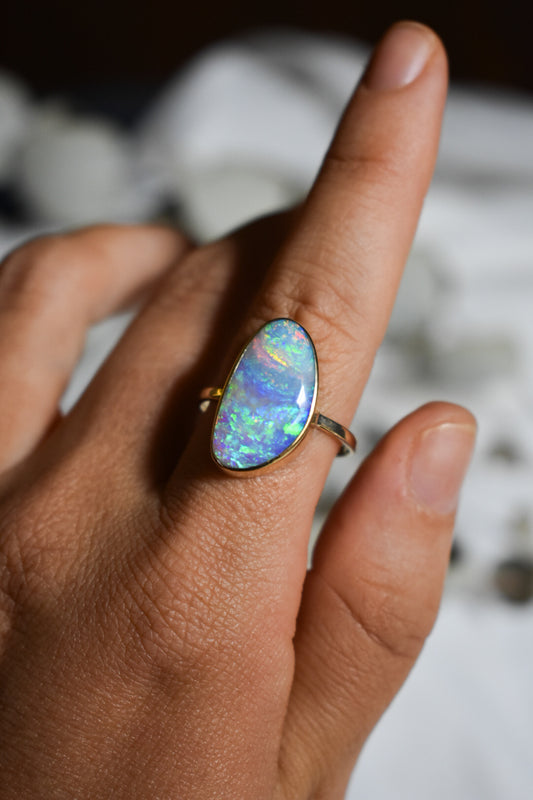 14K solid gold crystal Opal ring - size 10