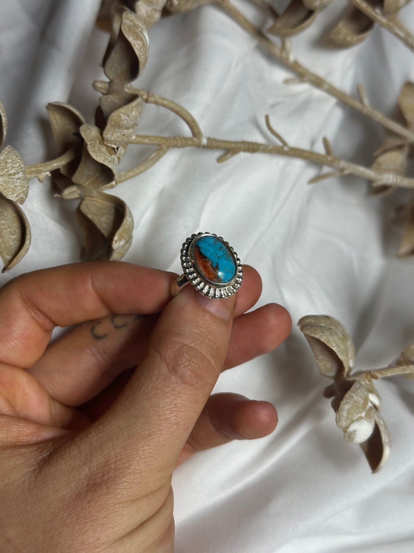 Oyster Turquoise - size 5