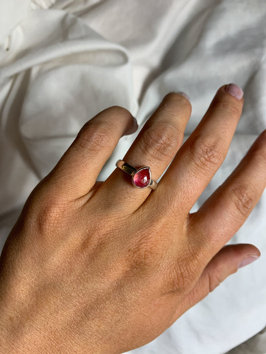 Pink Sapphire - Size 6