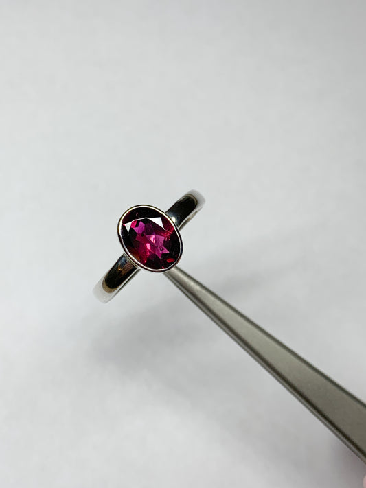 Rhodolite Garnet size 11