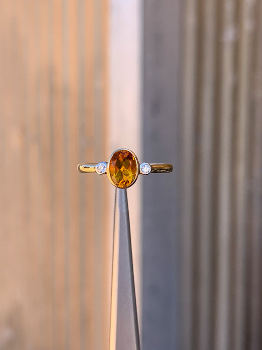 9k yellow gold Citrine & Diamonds - size 7