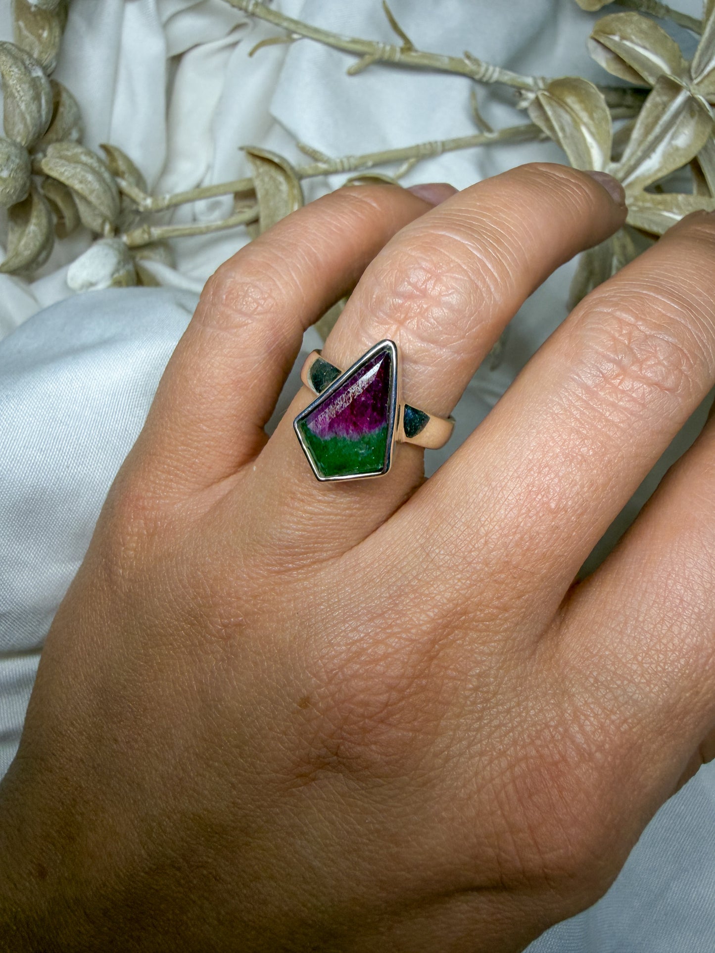 Ruby in Zoisite - size 6 - #1