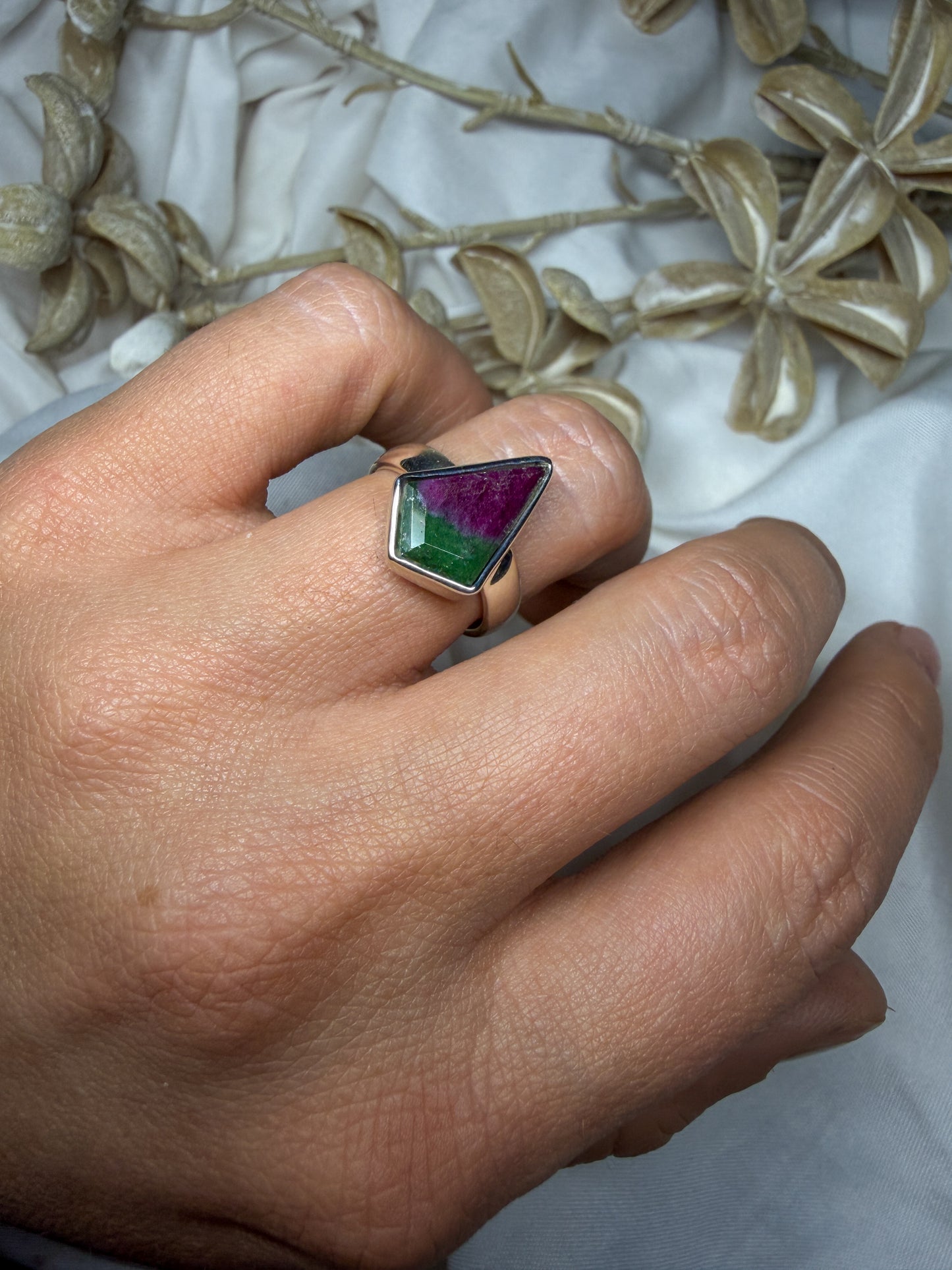 Ruby in Zoisite - size 6 - #1