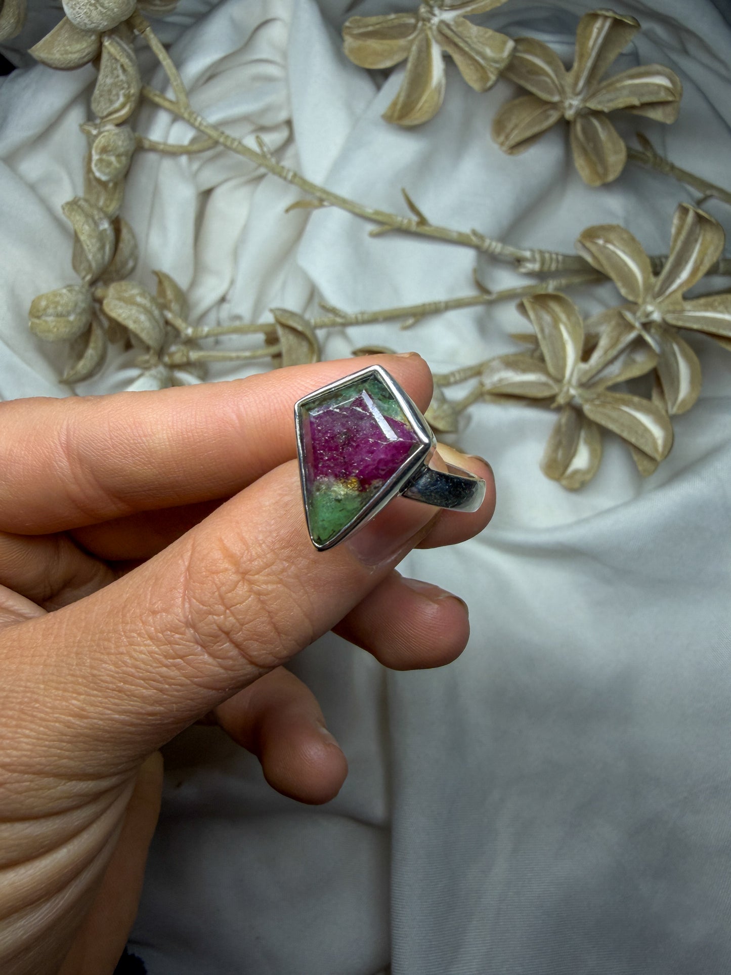 Ruby in Zoisite - size 8 - #1