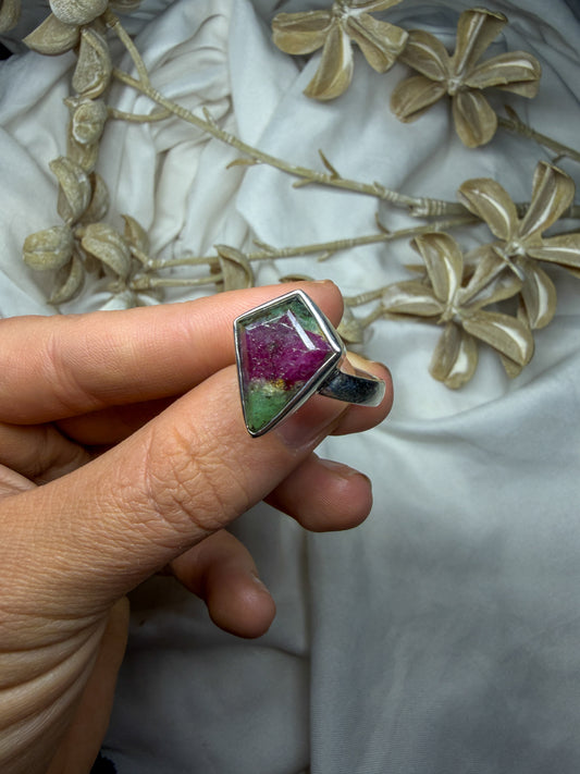Ruby in Zoisite - size 8 - #1