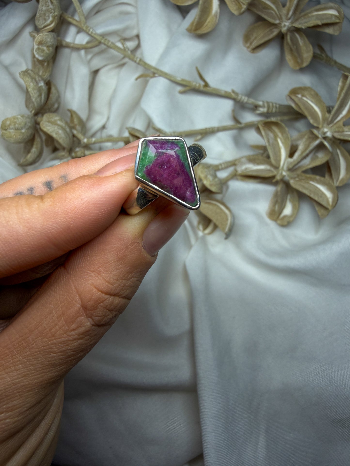 Ruby in Zoisite - size 8 - #3